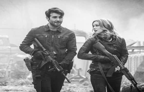 Watchmen and Madmen actor, James Wolk in zoo character